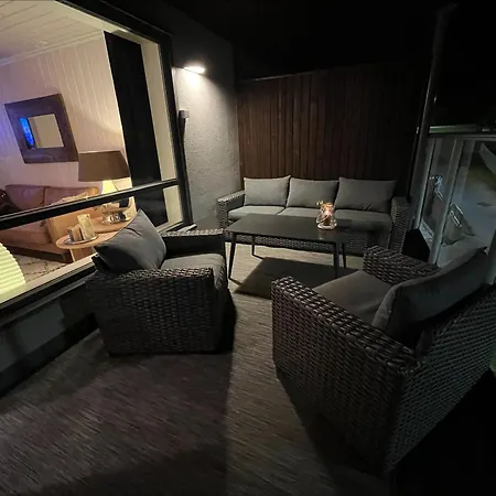 Modern In The Heart Of Center *