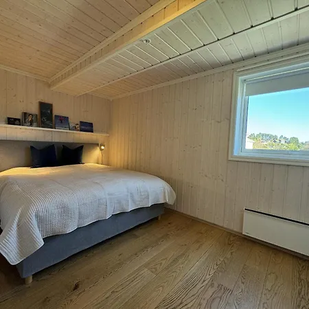 Modern In The Heart Of Center Apartment *