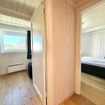 Modern In The Heart Of Center Apartman