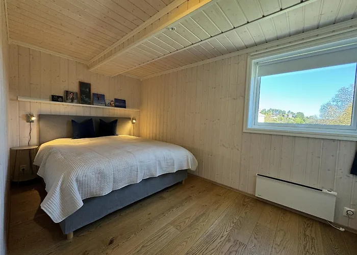 Modern In The Heart Of Center Apartment *